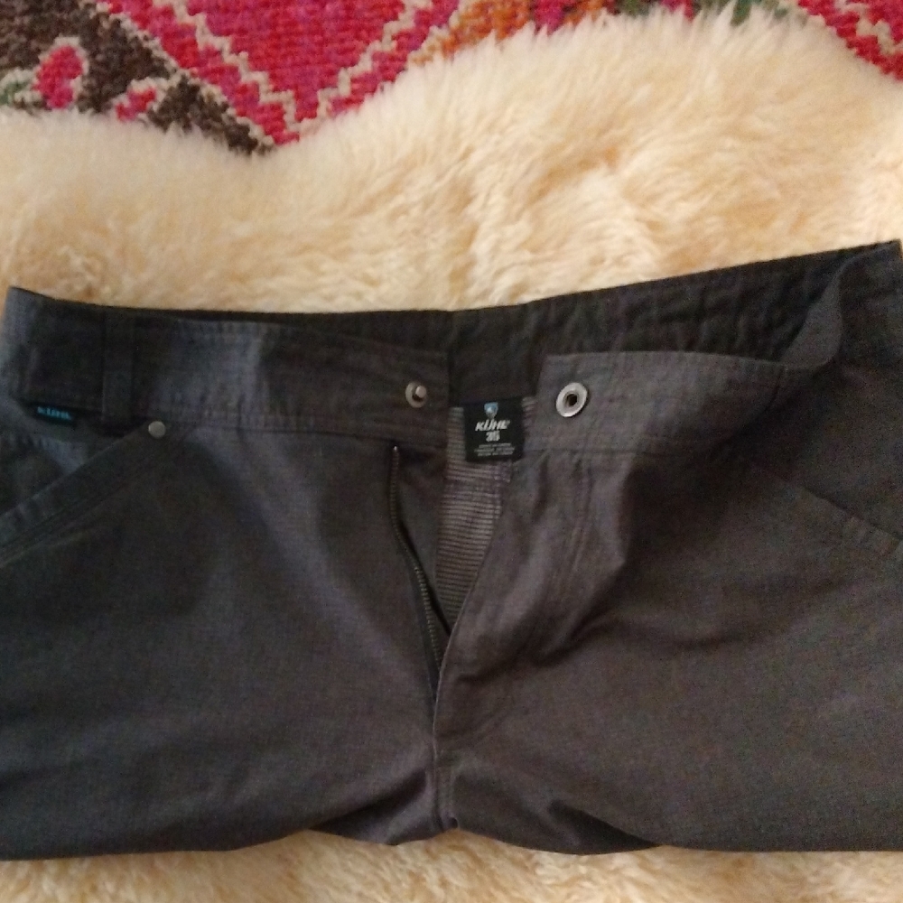 KUHL Men's Shorts Size 36